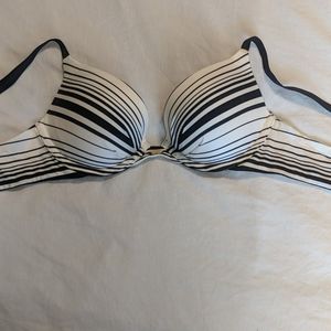 Victoria Secret Fabulous Plunge Bra
